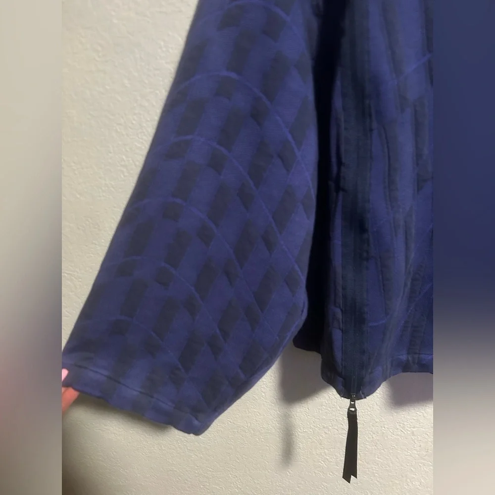 Nike sz medium